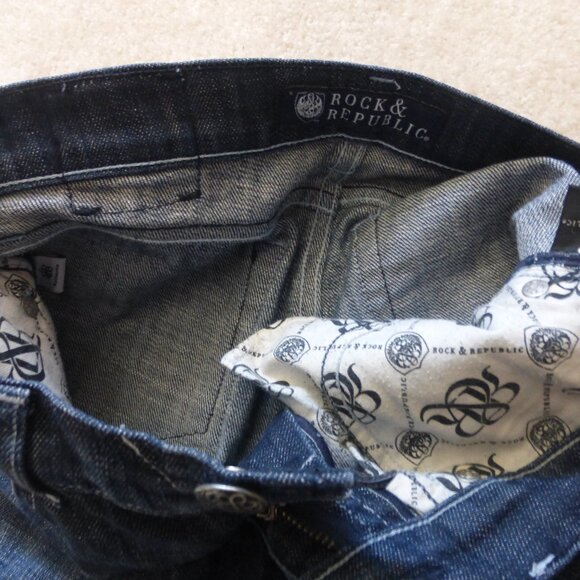 ROCK & REPUBLIC "Frequency Meridian" Kasandra bootcut jeans - iridescent "R's" - Picture 7 of 9